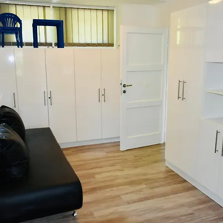 Kunfi Apartmanhaz - Jakuzzi, 4 Halo Appartement *