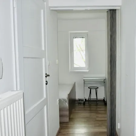 Kunfi Apartmanhaz - Jakuzzi, 4 Halo