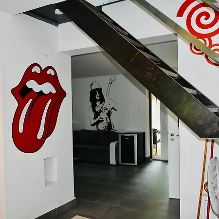 Kunfi Apartmanhaz - Jakuzzi, 4 Halo Apartment Siófok