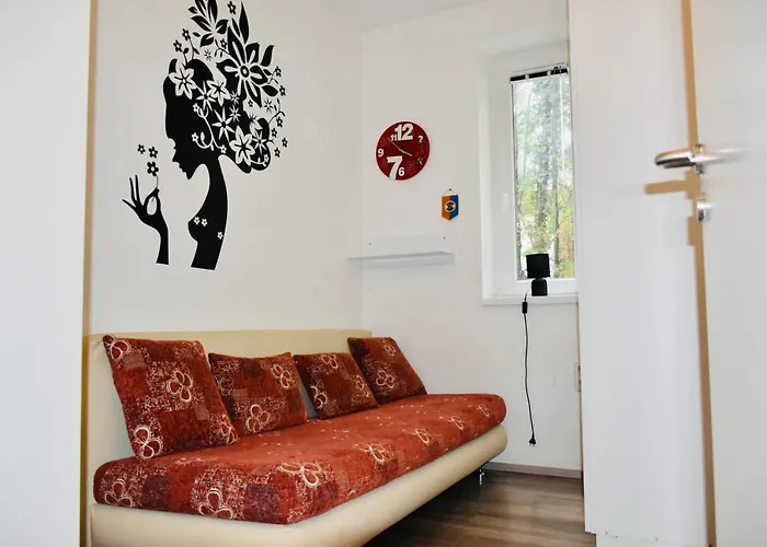 Apartment Kunfi Apartmanhaz - Jakuzzi, 4 Halo