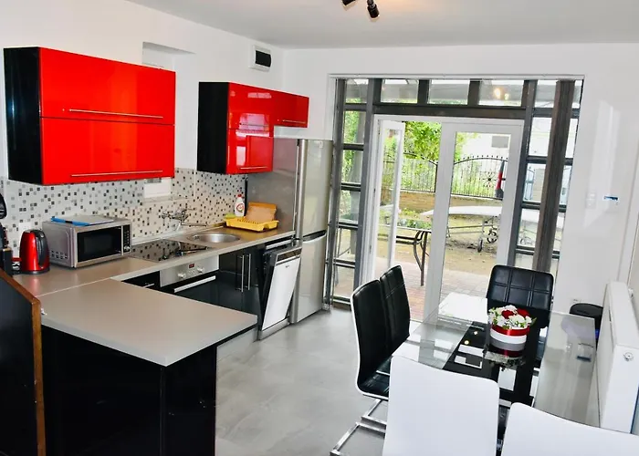 Kunfi Apartmanhaz - Jakuzzi, 4 Halo *